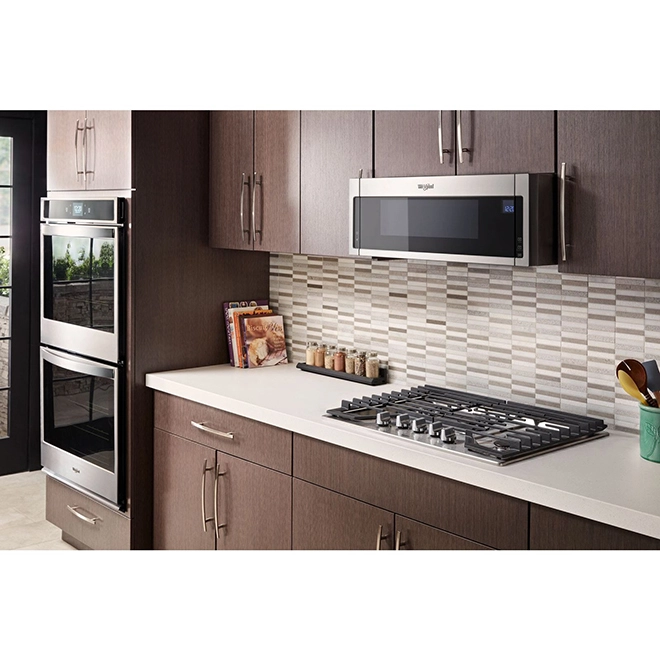 Four à Micro-ondes à Profil Bas Avec Hotte Intégrée Whirlpool, 900 W, 1,1 Pi³, Acier Inoxydable Résistant Aux Taches 5 Four à Micro-ondes à Profil Bas Avec Hotte Intégrée Whirlpool, 900 W, 1,1 Pi³, Acier Inoxydable Résistant Aux Taches – Image 3