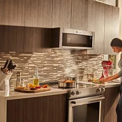 Four à Micro-ondes à Profil Bas Avec Hotte Intégrée KitchenAid, 900 W, 1,1 Pi³, Acier Inoxydable 11 Four à Micro-ondes à Profil Bas Avec Hotte Intégrée KitchenAid, 900 W, 1,1 Pi³, Acier Inoxydable -magasin d'appareils de cuisine 30005837e L