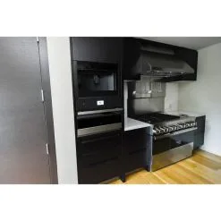 Ensemble De Garnitures De Finition Pour Four/micro-ondes/machine à Café Encastrés Whirlpool, 30 Po, Noir 8 Ensemble De Garnitures De Finition Pour Four/micro-ondes/machine à Café Encastrés Whirlpool, 30 Po, Noir -magasin d'appareils de cuisine 30006647c L